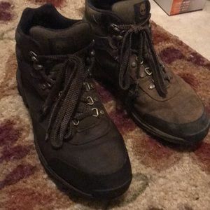 TIMBERLAND BOOTS